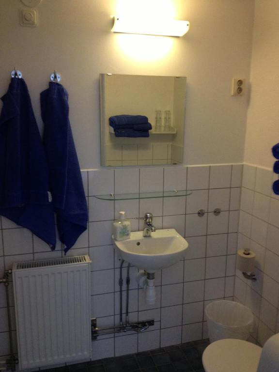Blasingsborgs Gardshotell Pa Oesterlen Kivik Room photo